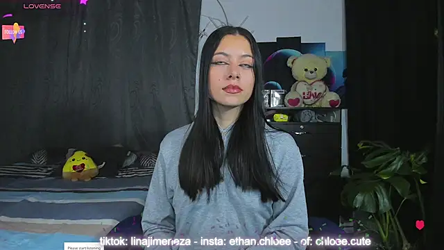 Snapshot of ethan_chloeee chatting on February 2, 2025, 3:43 am ethan chloeee online show from February 2, 2025, 3:43 am