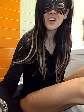 EmySkinny85 online show from December 30, 2024, 9:29 pm