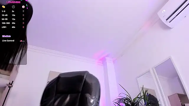 Snapshot of Aleejaa__ chatting on January 20, 2025, 2:25 pm Aleejaa online show from January 20, 2025, 2:25 pm