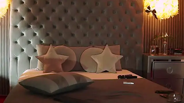 AmelyNoir online show from February 20, 2025, 9:42 pm