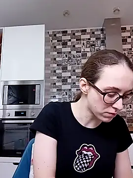 MartiniiSelenna online show from January 27, 2025, 6:41 am