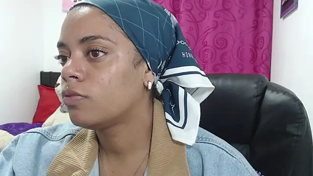 Snapshot of ladyrd1 chatting on July 8, 2026, 3:22 am ladyrd1 online show from July 8, 2026, 3:22 am