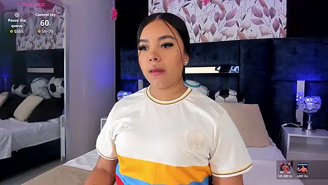 MarianaGarciaa   online show from June 27, 2026, 6:24 pm
