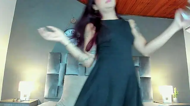alaia-rogers online show from January 7, 2025, 11:37 am