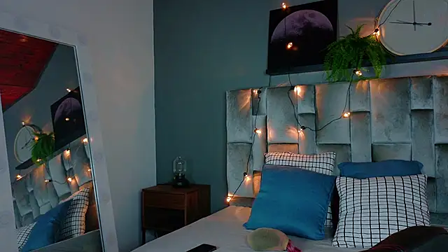 alaia-rogers online show from September 24, 2025, 11:35 am