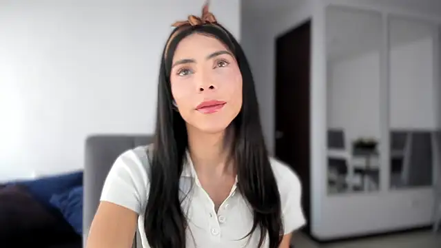 Snapshot of angelturned001 chatting on November 20, 2025, 7:35 pm angelturned001 online show from November 20, 2025, 7:35 pm