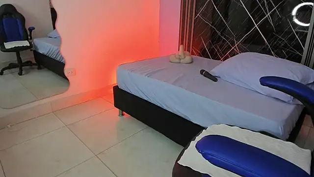 Yelena03 online show from November 17, 2025, 10:15 pm