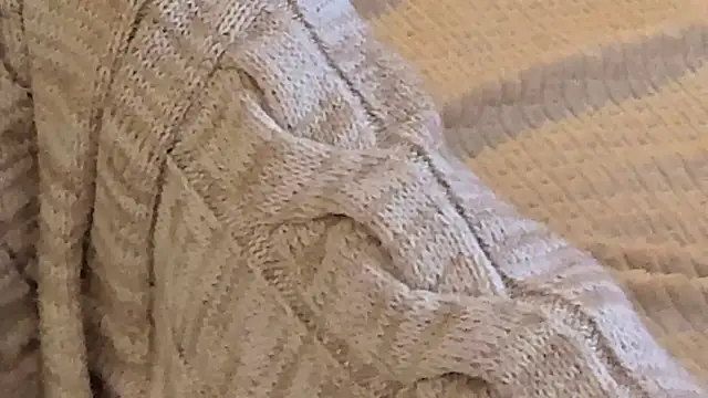 Snapshot of IceDanielles chatting on October 27, 2025, 1:37 pm IceDanielles online show from October 27, 2025, 1:37 pm