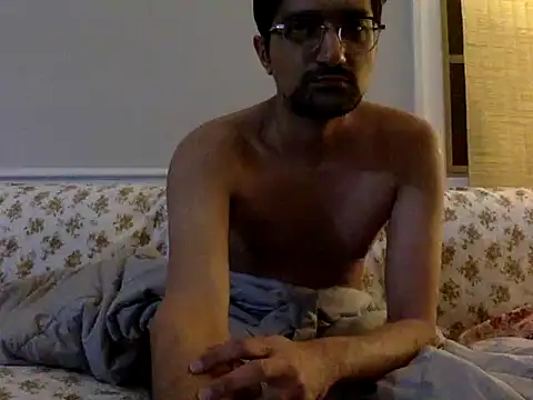 Carmelia10 online show from January 8, 2026, 11:29 pm