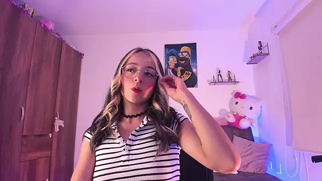 Snapshot of penny_sweett_ chatting on September 22, 2025, 12:01 am penny sweett online show from September 22, 2025, 12:01 am