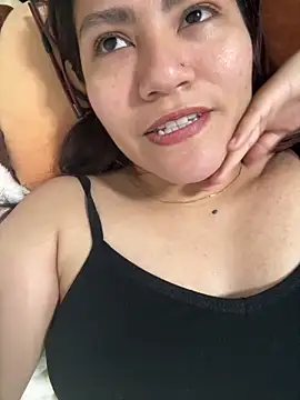 ZUCAAT online show from February 22, 2026, 11:03 pm