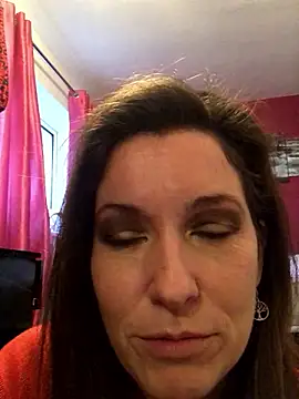 Snapshot of Lwhite1 chatting on December 3, 2024, 3:55 pm Lwhite1 online show from December 3, 2024, 3:55 pm