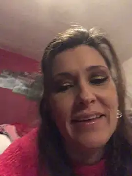 Snapshot of Lwhite1 chatting on December 22, 2024, 10:15 pm Lwhite1 online show from December 22, 2024, 10:15 pm