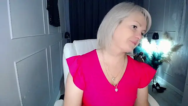 Juarnea online show from December 5, 2025, 7:39 am