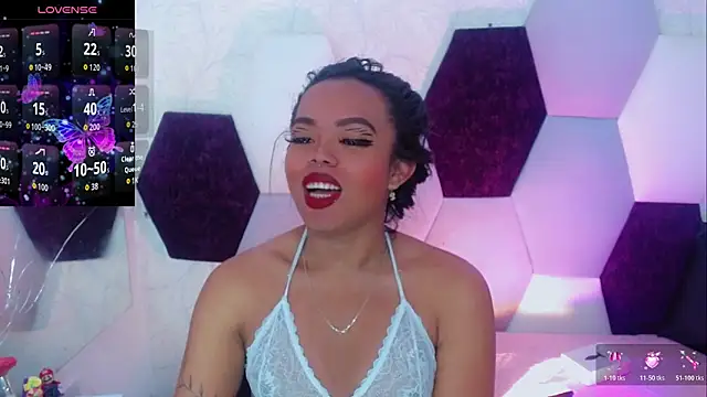 Snapshot of KayleighDreams_ chatting on February 8, 2026, 2:15 am KayleighDreams online show from February 8, 2026, 2:15 am