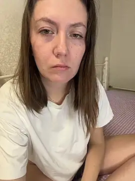 BeatriceTender online show from March 24, 2026, 7:52 pm