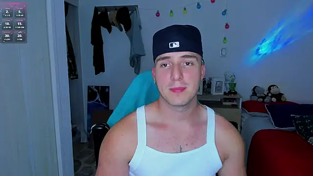 liam oficial02 online show from January 25, 2025, 3:30 am