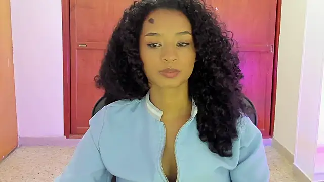 avellanatammy online show from January 7, 2025, 10:19 pm