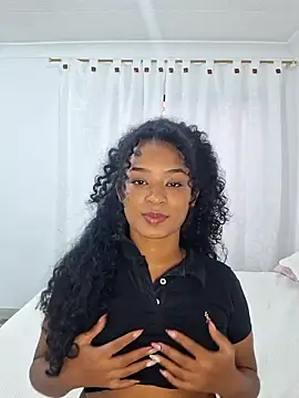 avellanatammy online show from April 6, 2026, 10:33 pm