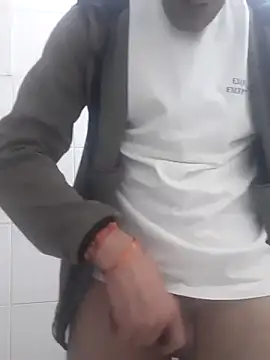 Snapshot of Aktorihann chatting on September 27, 2025, 10:04 pm Aktorihann online show from September 27, 2025, 10:04 pm