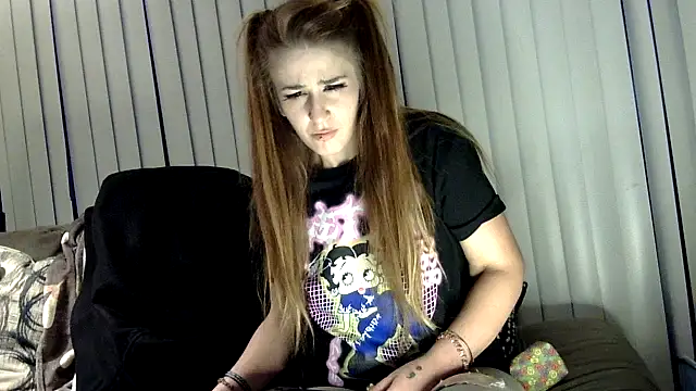 halobabe7620 online show from January 17, 2025, 1:35 pm