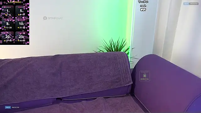 Snapshot of OMOCHI_Queen chatting on February 24, 2025, 1:35 am OMOCHI Queen online show from February 24, 2025, 1:35 am