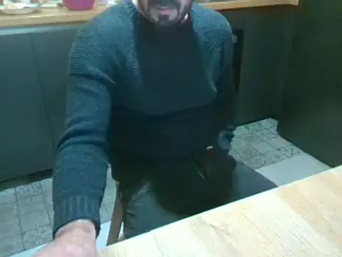 giorgakaci69 online show from December 16, 2024, 8:16 pm