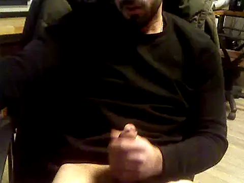 giorgakaci69 online show from February 12, 2025, 5:58 pm