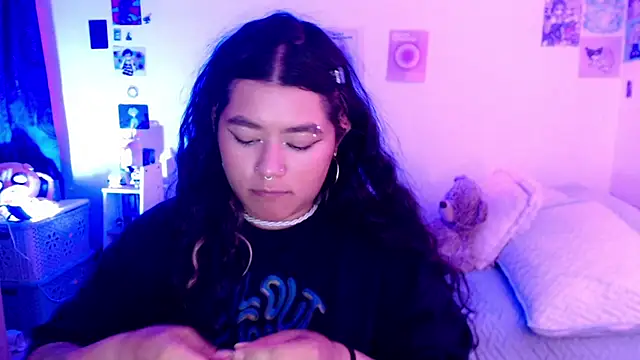 StephaniFox online show from December 4, 2024, 4:43 am
