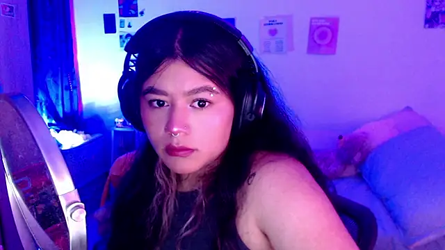 StephaniFox online show from December 6, 2024, 4:25 am