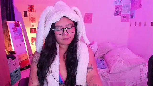 StephaniFox online show from January 14, 2025, 5:08 am