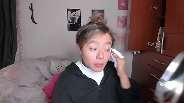 Snapshot of StephaniFox chatting on February 17, 2026, 5:37 am StephaniFox online show from February 17, 2026, 5:37 am