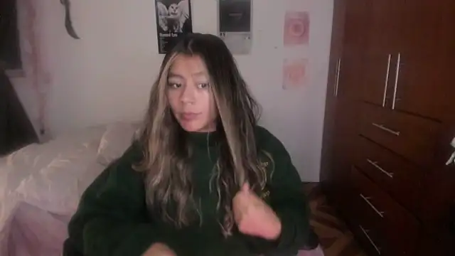 Snapshot of StephaniFox chatting on March 2, 2026, 12:57 am StephaniFox online show from March 2, 2026, 12:57 am