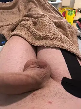 magrossebite25cm online show from April 29, 2026, 10:05 pm