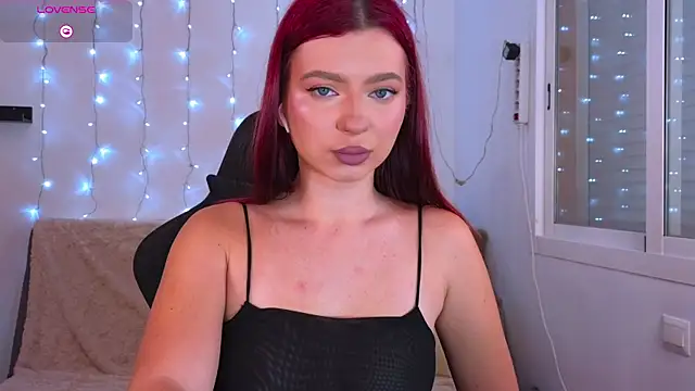 Snapshot of Karinchik_ chatting on March 12, 2025, 6:33 pm Karinchik online show from March 12, 2025, 6:33 pm