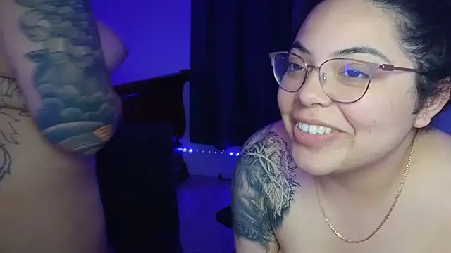 Snapshot of miacanela_xo chatting on November 5, 2025, 2:00 am miacanela xo online show from November 5, 2025, 2:00 am