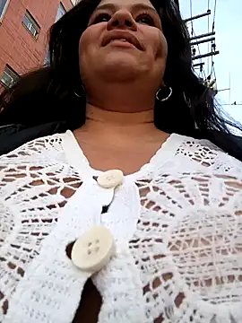 Snapshot of Julieta-tits chatting on December 14, 2024, 9:45 pm Julieta-tits online show from December 14, 2024, 9:45 pm