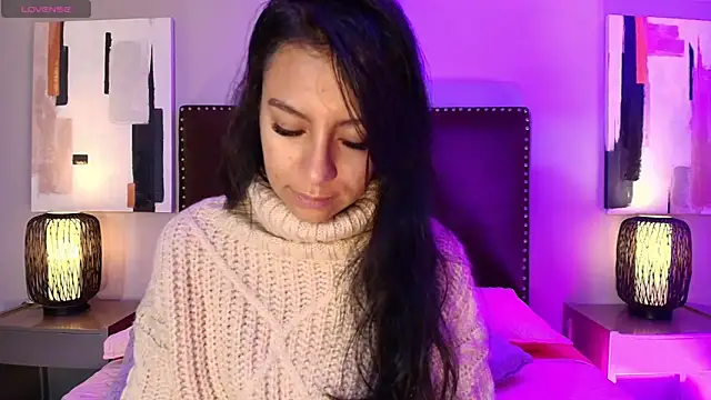 Tamaraakins online show from November 29, 2025, 12:41 pm