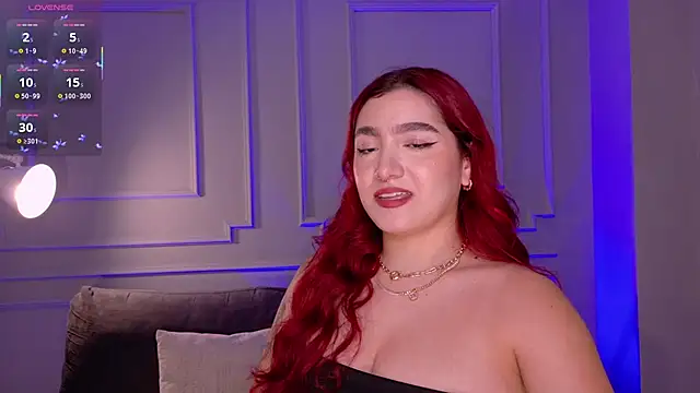 Snapshot of ViolettCastel chatting on February 1, 2026, 11:31 am ViolettCastel online show from February 1, 2026, 11:31 am