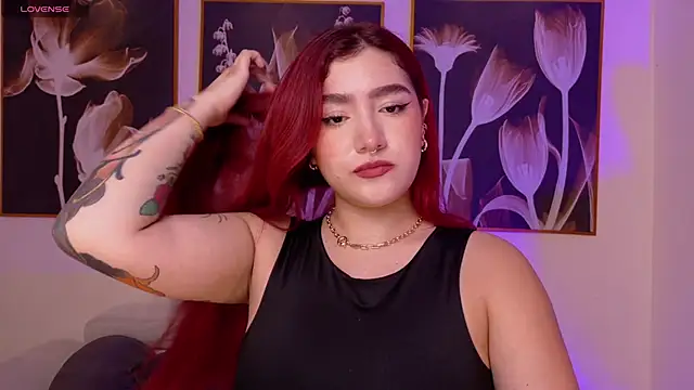 Snapshot of ViolettCastel chatting on March 3, 2026, 7:31 pm ViolettCastel online show from March 3, 2026, 7:31 pm