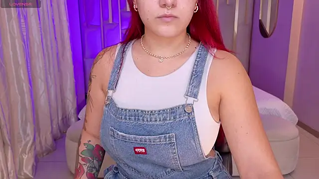 ViolettCastel online show from March 24, 2026, 7:08 pm