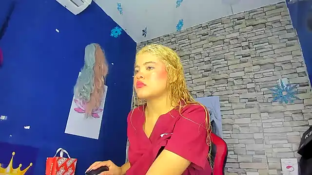 Snapshot of sofiacastillo01 chatting on March 16, 2025, 1:06 pm sofiacastillo01 online show from March 16, 2025, 1:06 pm