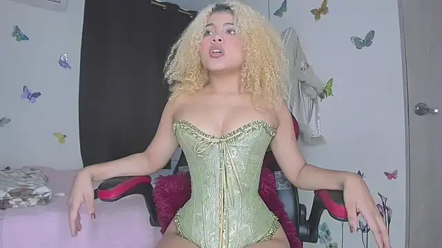 Snapshot of sofiacastillo01 chatting on September 12, 2025, 2:17 pm sofiacastillo01 online show from September 12, 2025, 2:17 pm