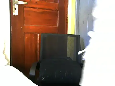 Snapshot of Sexy_burberry chatting on October 19, 2025, 9:21 am Sexy burberry online show from October 19, 2025, 9:21 am