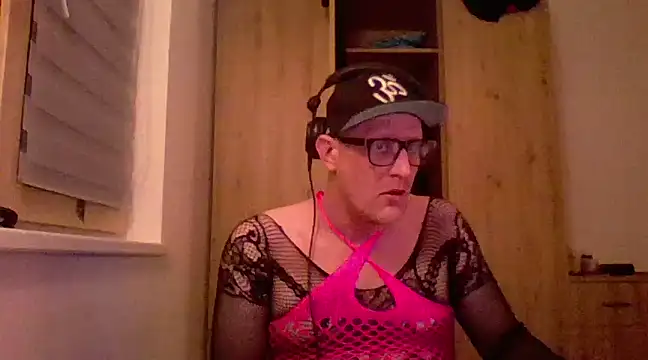 Bigthroaterboy online show from February 8, 2025, 8:10 pm