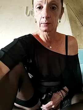 Snapshot of tatianasexymilf chatting on October 9, 2025, 12:58 pm tatianasexymilf online show from October 9, 2025, 12:58 pm