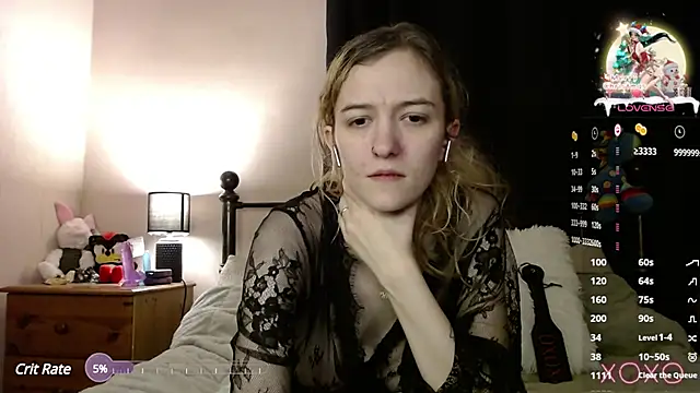 Snapshot of EllieeRose chatting on December 28, 2024, 5:44 am EllieeRose online show from December 28, 2024, 5:44 am