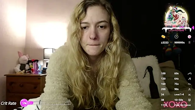 Snapshot of EllieeRose chatting on January 11, 2025, 6:35 am EllieeRose online show from January 11, 2025, 6:35 am