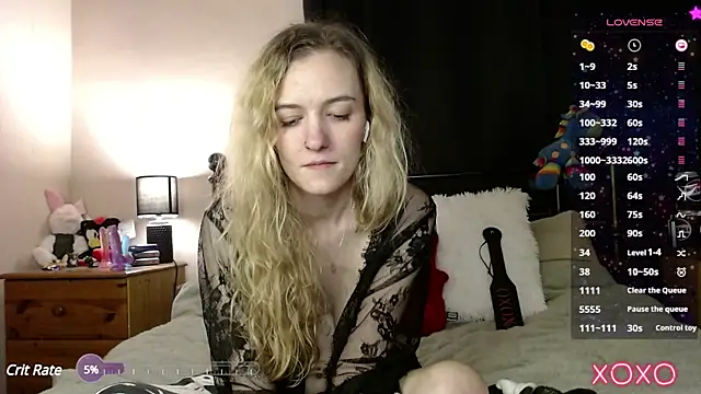 Snapshot of EllieeRose chatting on February 2, 2025, 4:43 pm EllieeRose online show from February 2, 2025, 4:43 pm