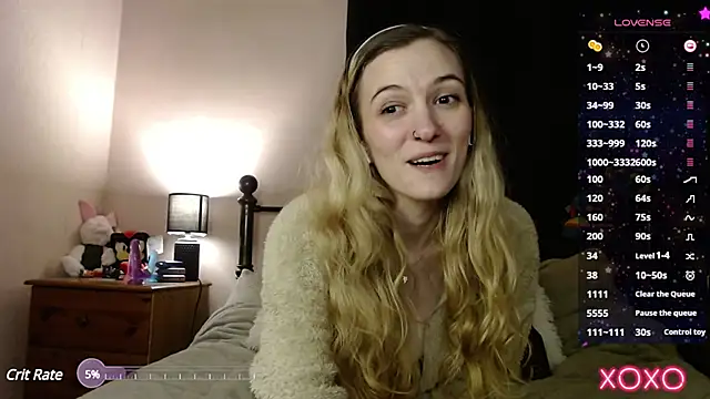 Snapshot of EllieeRose chatting on March 16, 2025, 5:14 am EllieeRose online show from March 16, 2025, 5:14 am